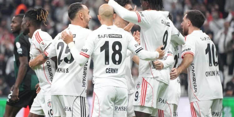 Derbi öncesi sakatlık! Beşiktaş’ın iki yıldızı maça devam edemedi