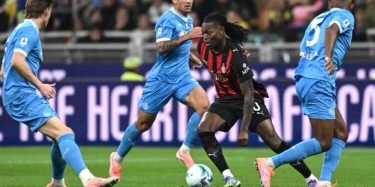 Dev maçı kazandı! Efsane takım liderliğe yükseldi