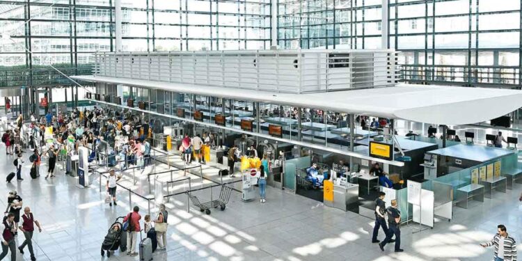Drone tehlikesi nedeniyle uçuşlar askıya alınmıştı… Münih Havalimanı faaliyete geçti!