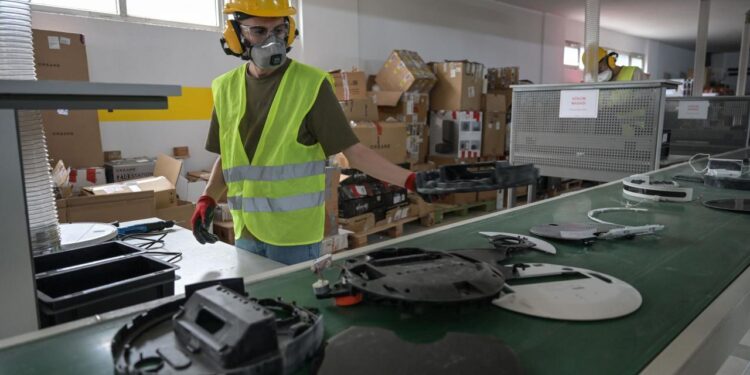 ‘Dünya İçin Lazım’ projesinde 15 bini aşkın kişiye ulaşıldı