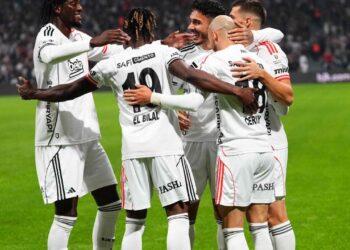 Efsane isimden Beşiktaş taraftarını kızdıracak sözler