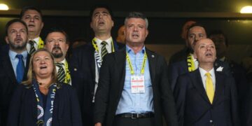 Efsane isimden Sadettin Saran’a: ‘Hemen biletlerini kesmek lazım’