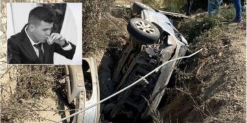 Elektrik çarptı, hastane yolunda kazada öldü