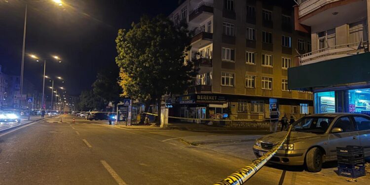 Evin seramiği patladı! Bina boşaltıldı