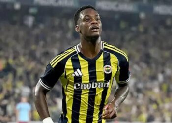 Fenerbahçe’de kulisler bu iddiayla çalkalanıyor! 20 milyon Euro çöpe mi gitti?