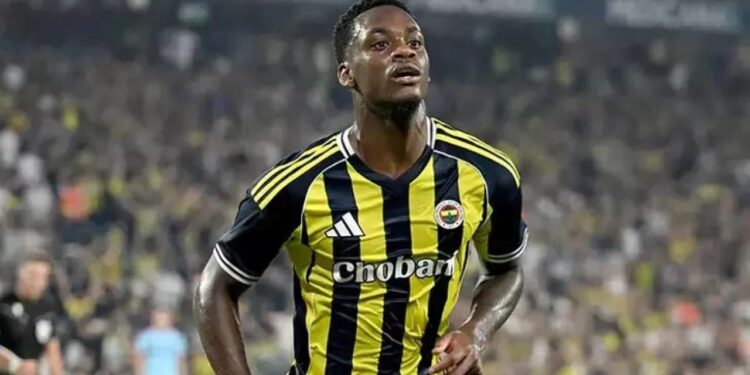 Fenerbahçe’de kulisler bu iddiayla çalkalanıyor! 20 milyon Euro çöpe mi gitti?