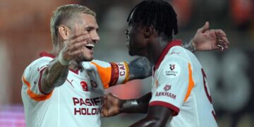 Galatasaray hem yenilgiyi hem beraberliği unuttu!