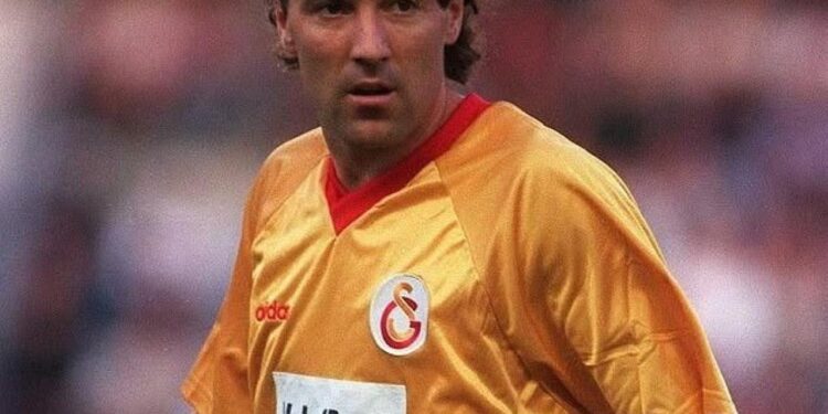 Galatasaray ve Liverpool”da oynamıştı! Eski takımı için tepki çeken sözler: 11’e giremez