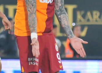Galatasaray’da Icardi krizi! İlk 11’de başlamayınca takıma sırtını döndü
