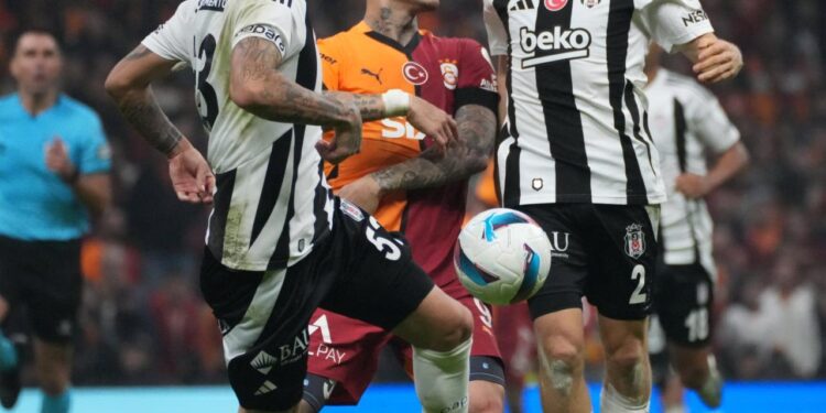 G.Saray – Beşiktaş derbisi için nefesler tutuldu! Yıldız isim dev maçta apolet takabilir