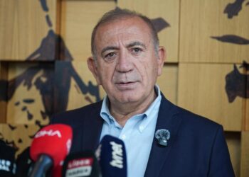 Gürsel Tekin’den CHP yönetimine: Biz sustukça siz çaldınız, hesap vereceksiniz!