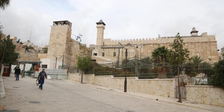 Harem-i İbrahim Camisi, Yahudilerin bayramında kapalı kalacak