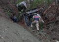 Hatay’da feci kaza: Yol açarken uçuruma yuvarlandı!