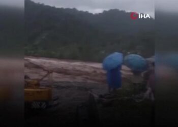 Hindistan’da sel 18 can aldı! Çok sayıda kişi kayıp