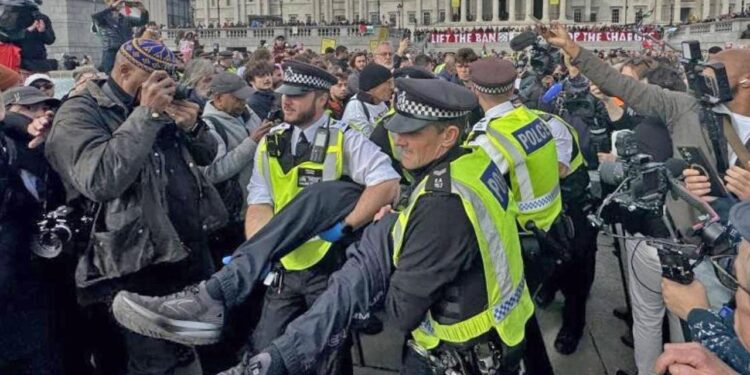İngiltere’den Gazze eylemlerine engel! Polis yetkileri genişletilecek