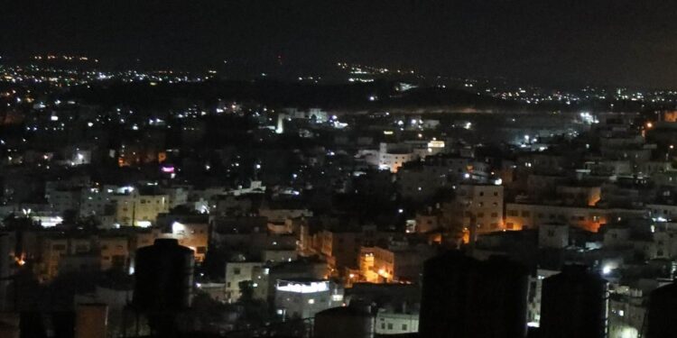 İşgalci İsrail’den skandal hareket: Yahudi bayramı nedeniyle sokağa çıkma yasağı!