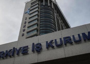 İŞKUR aracılığıyla 9 ayda 1 milyon 166 bin kişi işe yerleşti!