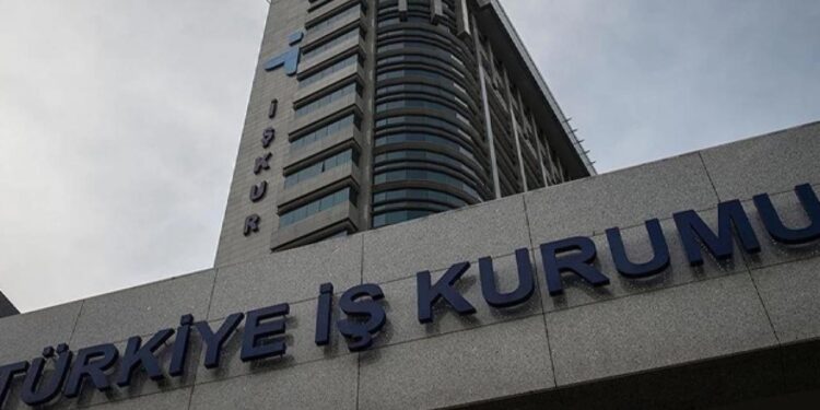 İŞKUR aracılığıyla 9 ayda 1 milyon 166 bin kişi işe yerleşti!