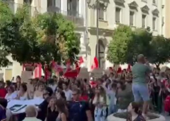 İspanya’da İsrail eylemi! Binler sokağa döküldü!