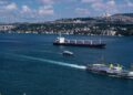 İstanbul Boğazı’nda arızalanan kargo gemisi demirletildi