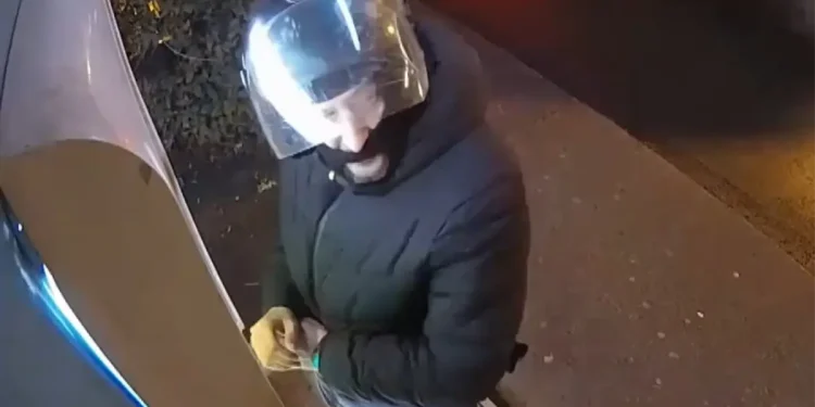 İstanbul’da bankamatikten para çalan şüpheli yakalandı