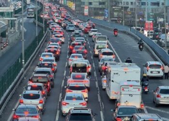İstanbul’da trafik yoğunluğu yüzde 80’e kadar ulaştı