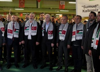 İstanbullu balıkçılar bir günlük hasılatını Gazze’ye bağışladı