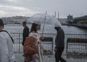 İstanbullular dikkat! Valilikten sel uyarısı geldi