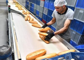 İzmir’de Halk Ekmek’e zam: 210 gram ekmek 10 TL oldu