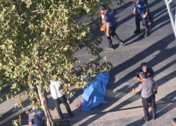 Kaldırımda yürürken feci son! Hayatını kaybetti
