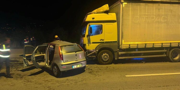 Kamyonun çarptığı otomobilin sürücüsü öldü