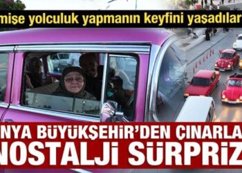 Konya Büyükşehir’den Huzurevi’ndeki büyüklerimize klasik araçlarla nostaljik sürpriz