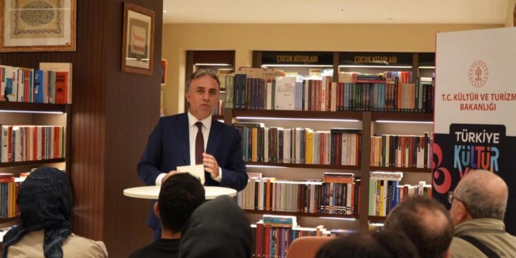 Kültür Yolu Festivali’nde Fethi Gemuhluoğlu konuşuldu