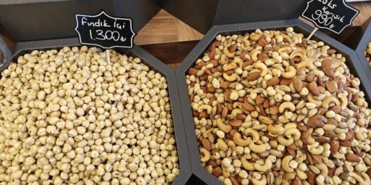 Kuruyemiş fiyatları durdurulamıyor