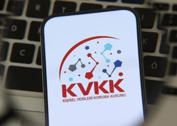 KVKK’nın küçük ölçekli veri sorumlularına yönelik VERBİS kararı Resmi Gazete’de