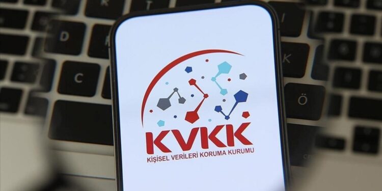 KVKK’nın küçük ölçekli veri sorumlularına yönelik VERBİS kararı Resmi Gazete’de