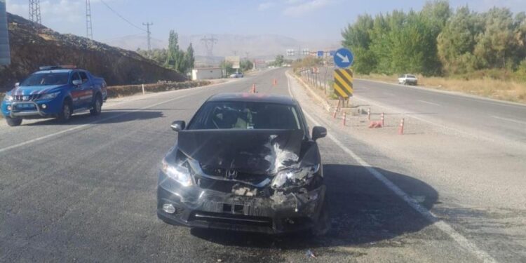 Malatya’da iki araç çarpıştı: 2 yaralı