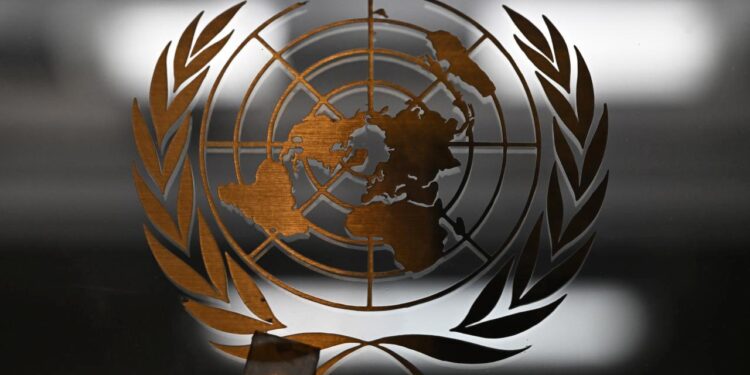 Merdiven bozuk, prompter arızalı, koltuk yırtık… Birleşmiş Milletler’in her şeyi çürük!