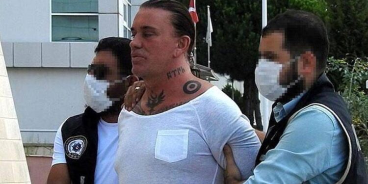 Necati Coşkun Arabacı İzmir’de gözaltına alındı