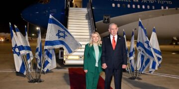 Netanyahu ABD’ye giderken uçağı rota değiştirdi! Avrupa’nın üzerinden uçamadı