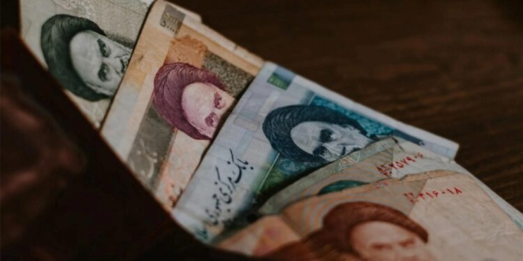 Ortadoğu ülkesinden radikal karar! Para biriminden dört sıfırı atıyor!