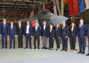 Özgür Özel’den dikkat çeken KAAN paylaşımı