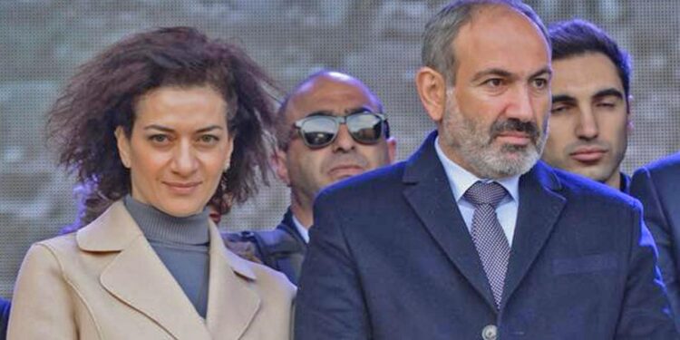 Paşinyan’ın eşi Anna Hakobyan Erdoğan’ın kitabını çok beğendi