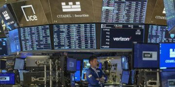 Serbest piyasada döviz açılış fiyatları!