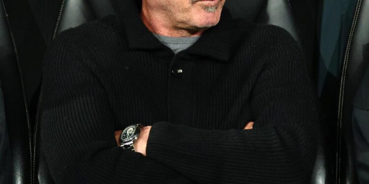 Sergen Yalçın derbi öncesi kötü haberi duyurdu