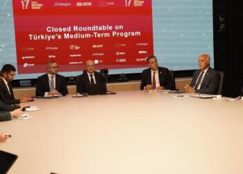 Şimşek ve Karahan, New York’ta yatırımcılarla görüştü