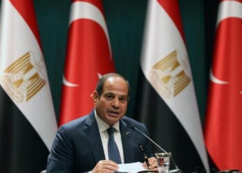 Sisi, Trump ile telefonda görüştü