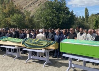 Sivas’ta kazada ölen 4 kişi toprağa verildi