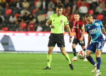 Süper Lig ekibinden hakeme çok sert tepki! Açıklamada dikkat çeken Fenerbahçe detayı