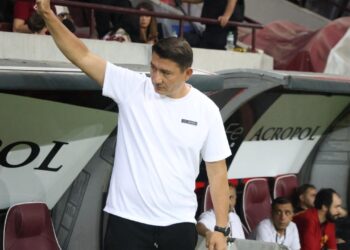 Süper Lig’in eski efsanesi hocasına veda etti: Batman yenilgisi sonu oldu